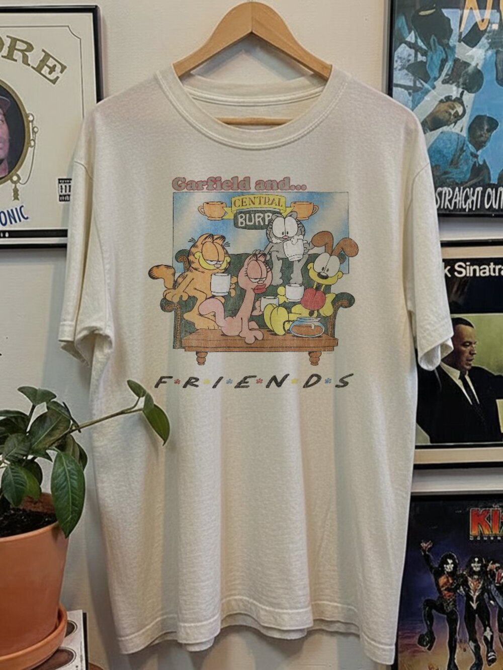 Rare Garfield and Friends Washed White Tee